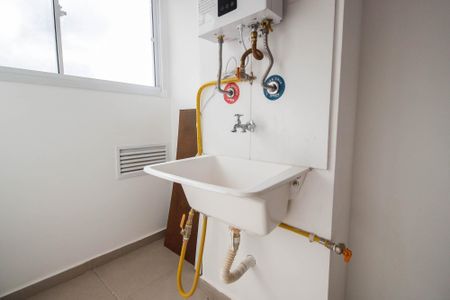 Apartamento para alugar com 38m², 2 quartos e sem vaga Apartamento para alugar com 38m², 2 quartos e sem vagaÁrea de serviço
