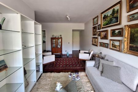 Apartamento à venda com 120m², 3 quartos e sem vaga Apartamento à venda com 120m², 3 quartos e sem vagaSala