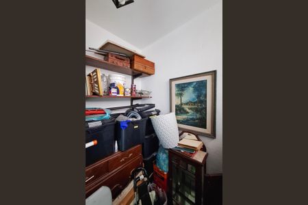 Apartamento à venda com 120m², 3 quartos e sem vaga Apartamento à venda com 120m², 3 quartos e sem vagaQuarto de Serviço