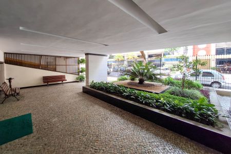 Apartamento à venda com 120m², 3 quartos e sem vaga Apartamento à venda com 120m², 3 quartos e sem vagaFachada