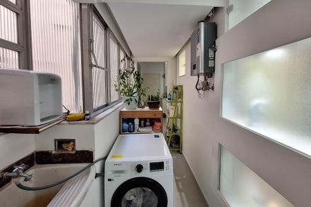 Apartamento à venda com 120m², 3 quartos e sem vaga Apartamento à venda com 120m², 3 quartos e sem vagaÁrea de Serviço