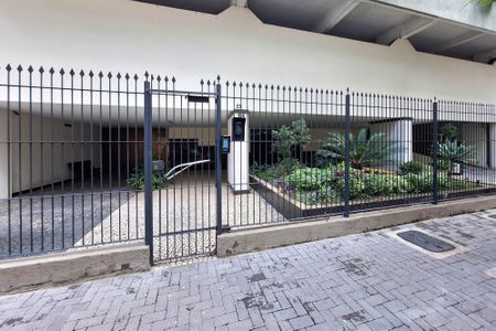 Apartamento à venda com 120m², 3 quartos e sem vaga Apartamento à venda com 120m², 3 quartos e sem vagaFachada