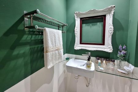 Apartamento à venda com 120m², 3 quartos e sem vaga Apartamento à venda com 120m², 3 quartos e sem vagaBanheiro de serviço