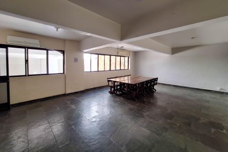 Apartamento à venda com 120m², 3 quartos e sem vaga Apartamento à venda com 120m², 3 quartos e sem vagaÁrea comum