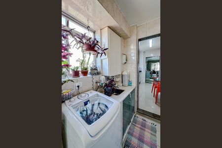 Apartamento à venda com 102m², 3 quartos e 1 vagaÁrea de Serviço