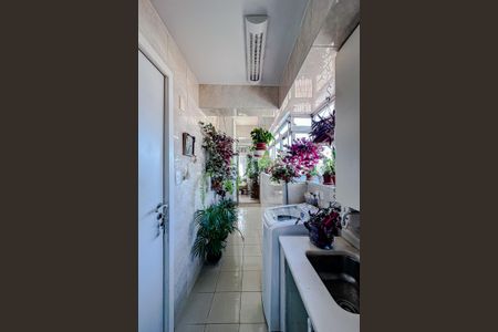 Apartamento à venda com 102m², 3 quartos e 1 vagaÁrea de Serviço