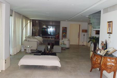 Apartamento à venda com 830m², 4 quartos e 5 vagasSala