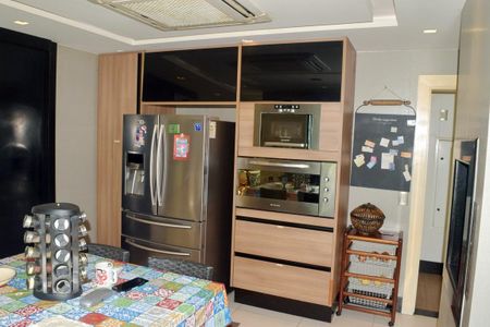Apartamento à venda com 830m², 4 quartos e 5 vagasCozinha