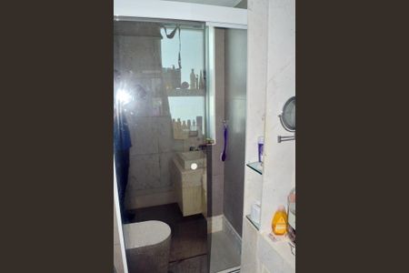 Apartamento à venda com 830m², 4 quartos e 5 vagasBanheiro do Quarto 4