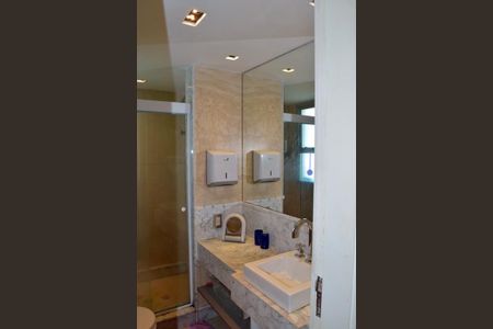 Apartamento à venda com 830m², 4 quartos e 5 vagasBanheiro