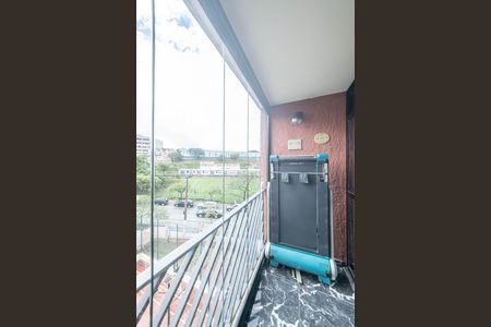 Apartamento para alugar com 76m², 3 quartos e 2 vagas Apartamento para alugar com 76m², 3 quartos e 2 vagasVaranda