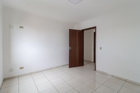Apartamento para alugar com 108m², 3 quartos e 2 vagas Apartamento para alugar com 108m², 3 quartos e 2 vagasQuarto