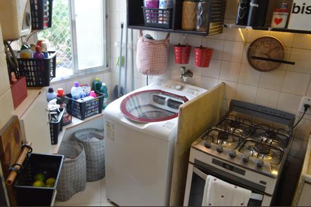 Apartamento à venda com 68m², 3 quartos e 1 vagaÁrea de Serviço