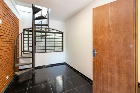 Casa à venda com 120m², 3 quartos e 2 vagasSuíte
