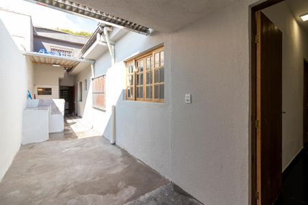 Casa à venda com 120m², 3 quartos e 2 vagasQuintal