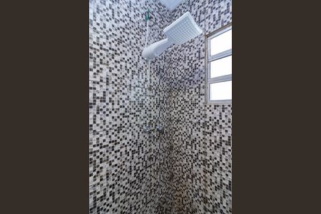 Casa à venda com 120m², 3 quartos e 2 vagasBanheiro 2