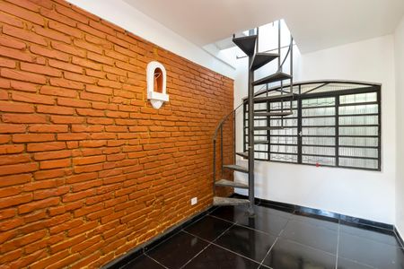 Casa à venda com 120m², 3 quartos e 2 vagasSuíte