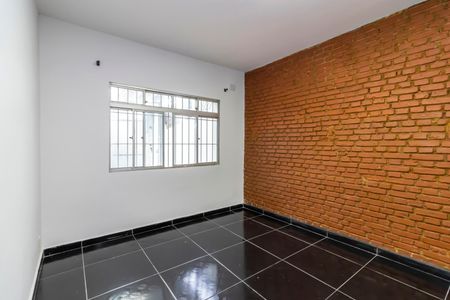 Casa à venda com 120m², 3 quartos e 2 vagasSala