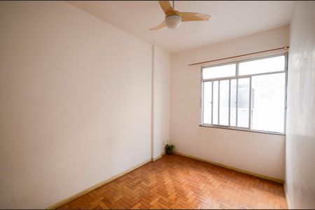 Apartamento à venda com 58m², 2 quartos e sem vaga Apartamento à venda com 58m², 2 quartos e sem vagaSala
