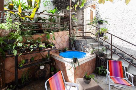 Casa à venda com 400m², 3 quartos e 6 vagasJardim e Varanda