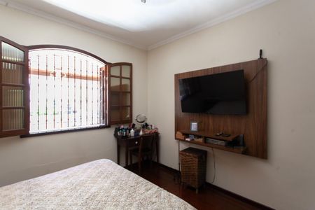 Casa à venda com 400m², 3 quartos e 6 vagasQuarto 1