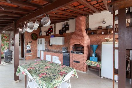 Casa à venda com 400m², 3 quartos e 6 vagasEspaço Gourmet