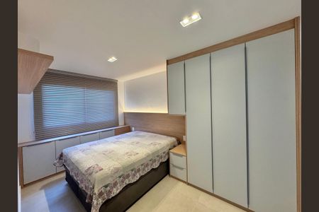 Apartamento à venda com 79m², 2 quartos e 1 vagaSuíte