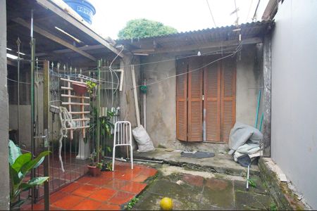 Casa à venda com 110m², 2 quartos e 1 vagaQuintal