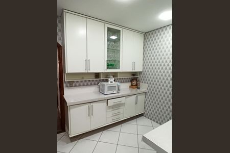 Casa à venda com 132m², 3 quartos e 5 vagasDetalhe - Cozinha