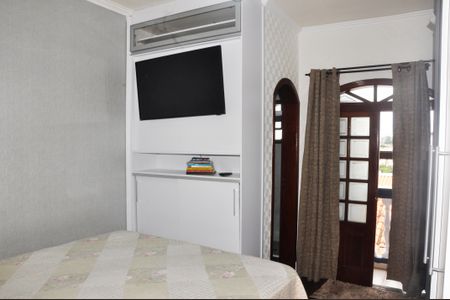 Casa à venda com 132m², 3 quartos e 5 vagasQuarto 01 com Suíte e Varanda