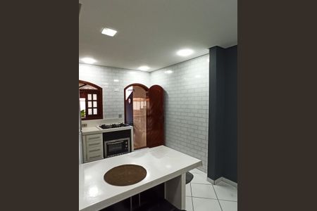 Casa à venda com 132m², 3 quartos e 5 vagasDetalhe - Cozinha