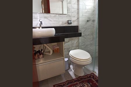 Casa à venda com 132m², 3 quartos e 5 vagas Suíte