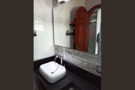 Casa à venda com 132m², 3 quartos e 5 vagasDetalhe - Suíte