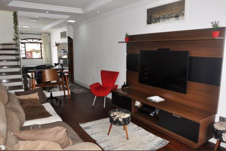 Casa à venda com 132m², 3 quartos e 5 vagasDetalhe - Sala