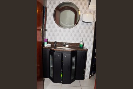 Casa à venda com 132m², 3 quartos e 5 vagasDetalhe - Lavabo