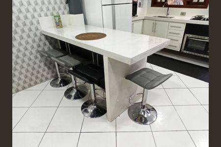 Casa à venda com 132m², 3 quartos e 5 vagasDetalhe - Cozinha