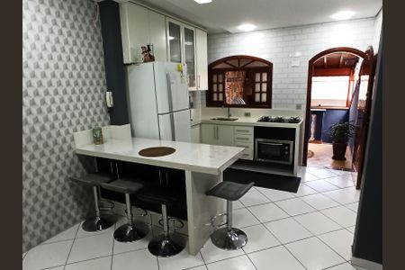 Casa à venda com 132m², 3 quartos e 5 vagas Cozinha