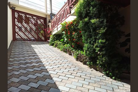 Casa à venda com 132m², 3 quartos e 5 vagasDetalhe - Garagem