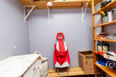 Casa à venda com 120m², 2 quartos e 3 vagas Casa à venda com 120m², 2 quartos e 3 vagasDispensa