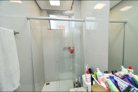 Apartamento à venda com 118m², 2 quartos e 2 vagas Apartamento à venda com 118m², 2 quartos e 2 vagasBanheiro