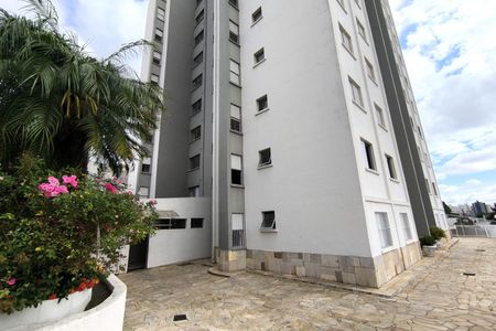 Apartamento à venda com 98m², 3 quartos e 1 vagaFachada
