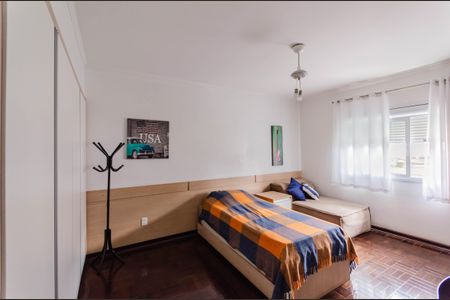 Casa à venda com 300m², 4 quartos e 3 vagasQuarto 2