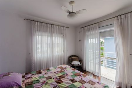 Casa à venda com 300m², 4 quartos e 3 vagasSuíte