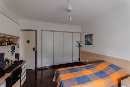 Casa à venda com 300m², 4 quartos e 3 vagasQuarto 2