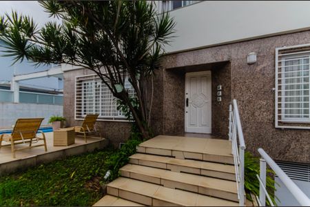 Casa à venda com 300m², 4 quartos e 3 vagasFachada interna