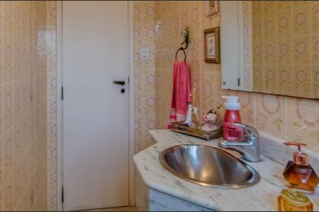 Casa à venda com 300m², 4 quartos e 3 vagasLavabo Sala