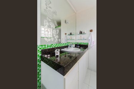 Casa à venda com 300m², 4 quartos e 3 vagasBanheiro da Suíte