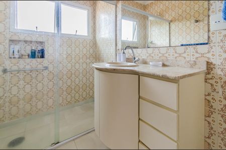 Casa à venda com 300m², 4 quartos e 3 vagasBanheiro Social