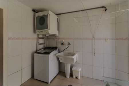 Casa à venda com 300m², 4 quartos e 3 vagasÁrea de Serviço