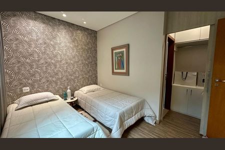 Casa à venda com 382m², 4 quartos e 5 vagasQuarto 1